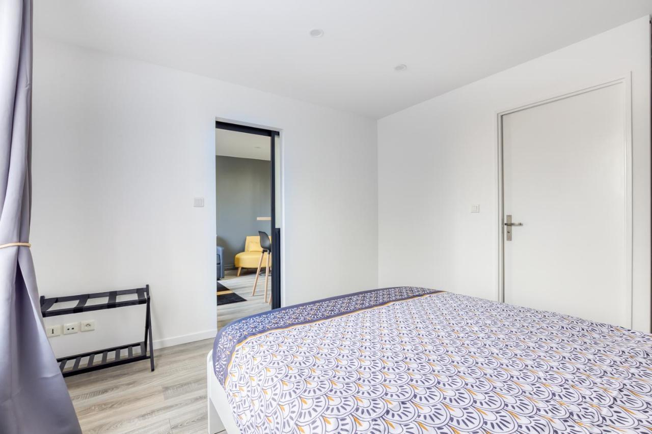 J-Mo Home - Magny - Moderne Et Chaleureux ภายนอก รูปภาพ