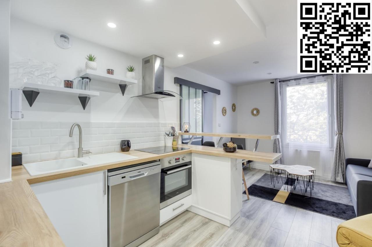 J-Mo Home - Magny - Moderne Et Chaleureux ภายนอก รูปภาพ